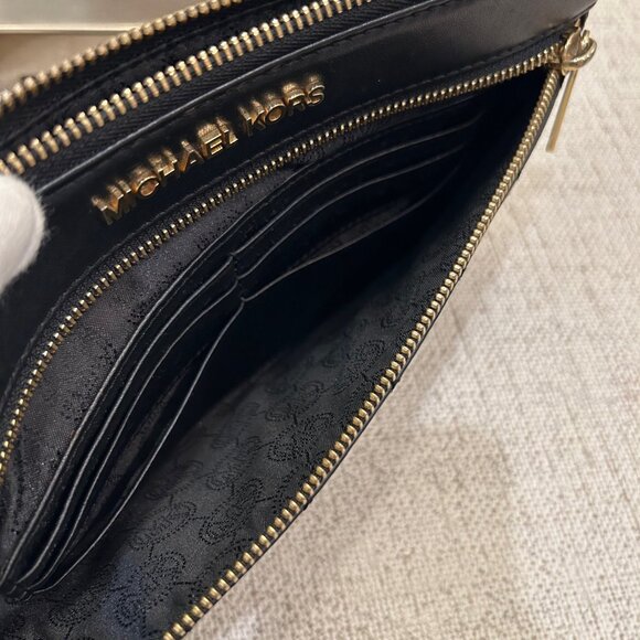 Michael Kors Large Zip Wristlet/Clutch Black - Picture 6 of 7